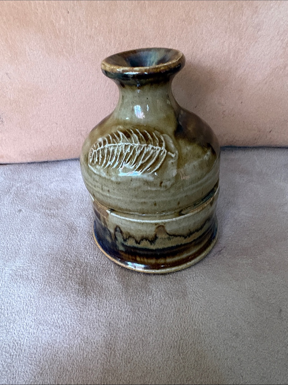 Handmade Ceramic Bud Vase in Olive Green with Leaf Motif - Unknown Brand